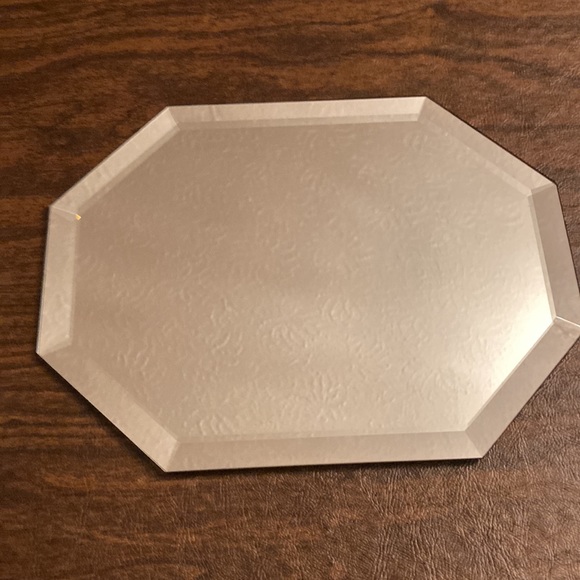 Octagon shaped Bevels Mirror to Display your Beautiful collectibles Bundle of 2 - Picture 3 of 10